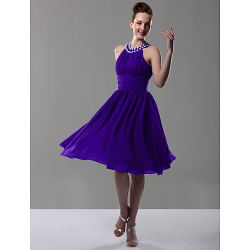 Ball Gown / A-Line Jewel Neck Knee Length Chiffon Bridesmaid Dress with Pleats / Ruched / Beading
Ball Gown / A-Line Jewel Neck Knee Length Chiffon Bridesmaid Dress with Pleats / Ruched / Beading