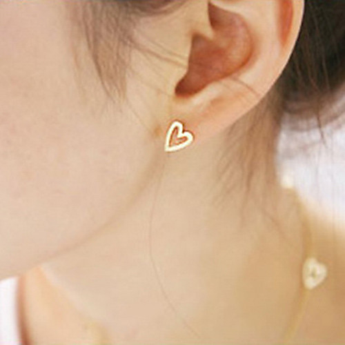 Women's Stud Earrings Heart Ladies Simple Style Fashion Earrings Jewelry Gold / Silver For Party Daily Casual
Women's Stud Earrings Heart Ladies Simple Style Fashion Earrings Jewelry Gold / Silver For Party Daily Casual