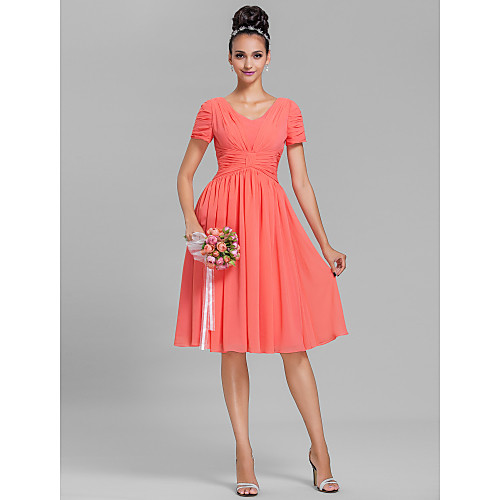 Sheath / Column V Neck Knee Length Chiffon Bridesmaid Dress with Ruched / Draping
Sheath / Column V Neck Knee Length Chiffon Bridesmaid Dress with Ruched / Draping