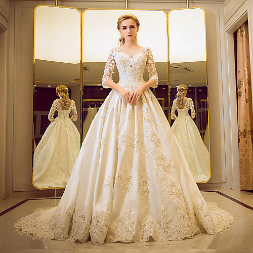 Ball Gown Wedding Dresses Bateau Neck Court Train Beaded Lace 3/4 Length Sleeve Floral Lace Illusion Sleeve with Crystals Criss-Cross Ruffle 2021
Ball Gown Wedding Dresses Bateau Neck Court Train Beaded Lace 3/4 Length Sleeve Floral Lace Illusion Sleeve with Crystals Criss-Cross Ruffle 2021