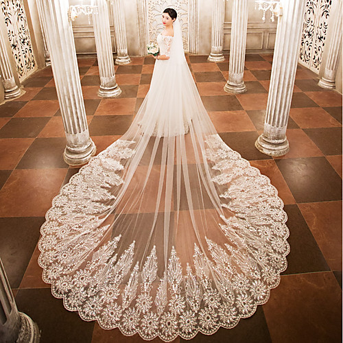One-tier Wedding Veil Cathedral Veils with Appliques Lace / Tulle / Angel cut / Waterfall
One-tier Wedding Veil Cathedral Veils with Appliques Lace / Tulle / Angel cut / Waterfall