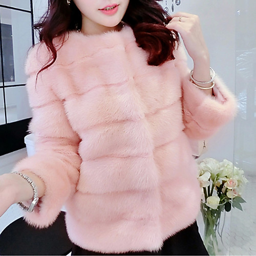 Women's Solid Colored Fur Trim Winter Fur Coat Short Casual / Daily 3/4 Length Sleeve Faux Fur Coat Tops White
Women's Solid Colored Fur Trim Winter Fur Coat Short Casual / Daily 3/4 Length Sleeve Faux Fur Coat Tops White