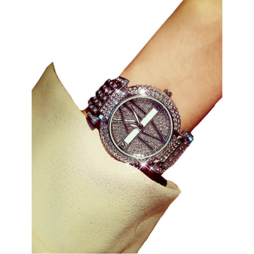 Women's Wrist Watch Diamond Watch Japanese Quartz Silver / Gold Chronograph Luminous Imitation Diamond Analog Ladies Luxury Elegant - Gold Silver Two Years Battery Life
Women's Wrist Watch Diamond Watch Japanese Quartz Silver / Gold Chronograph Luminous Imitation Diamond Analog Ladies Luxury Elegant - Gold Silver Two Years Battery Life