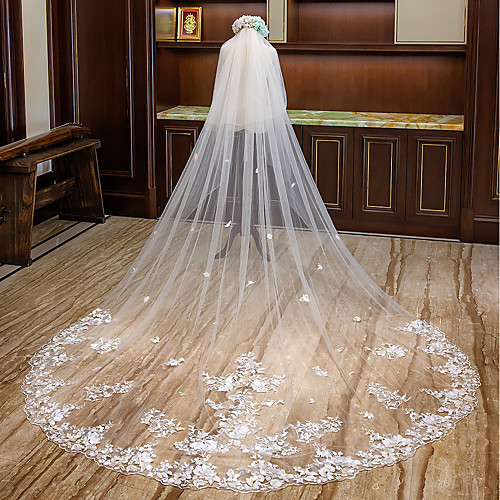 Two-tier Flower Style Wedding Veil Cathedral Veils with Petal / Appliques Tulle / Mantilla
Two-tier Flower Style Wedding Veil Cathedral Veils with Petal / Appliques Tulle / Mantilla
