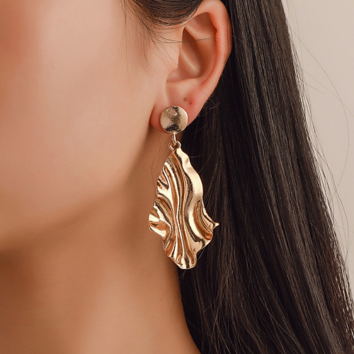Women's Earrings Holiday Wedding Birthday Romantic Earrings Jewelry Rose Gold / Gold / Silver For Date Street Festival 1 Pair
Women's Earrings Holiday Wedding Birthday Romantic Earrings Jewelry Rose Gold / Gold / Silver For Date Street Festival 1 Pair