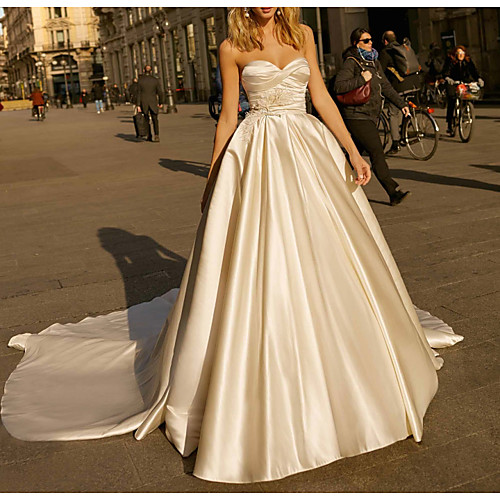 Ball Gown Wedding Dresses Sweetheart Neckline Chapel Train Satin Strapless Simple Plus Size with Feathers / Fur Ruched 2021
Ball Gown Wedding Dresses Sweetheart Neckline Chapel Train Satin Strapless Simple Plus Size with Feathers / Fur Ruched 2021