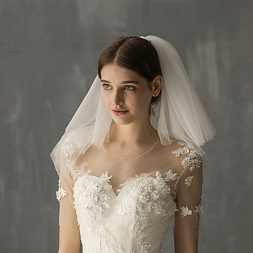 Two-tier Sweet Wedding Veil Shoulder Veils with Solid Tulle / Angel cut / Waterfall
Two-tier Sweet Wedding Veil Shoulder Veils with Solid Tulle / Angel cut / Waterfall