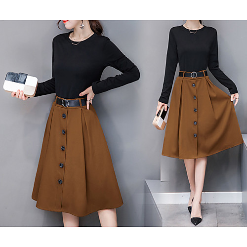 Women's Chic & Modern Swing Skirts Solid Color Button High Waist Black Wine Khaki
Women's Chic & Modern Swing Skirts Solid Color Button High Waist Black Wine Khaki