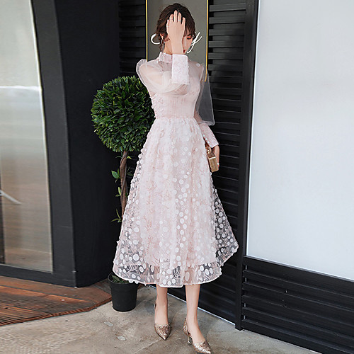 A-Line Flirty Graduation Prom Dress High Neck Long Sleeve Tea Length Lace Tulle with Pleats Appliques 2021
A-Line Flirty Graduation Prom Dress High Neck Long Sleeve Tea Length Lace Tulle with Pleats Appliques 2021