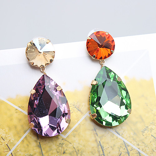 Women's Hoop Earrings Fancy Drop Love Vintage Classic Earrings Jewelry Purple For Party Gift Daily 1 Pair
Women's Hoop Earrings Fancy Drop Love Vintage Classic Earrings Jewelry Purple For Party Gift Daily 1 Pair