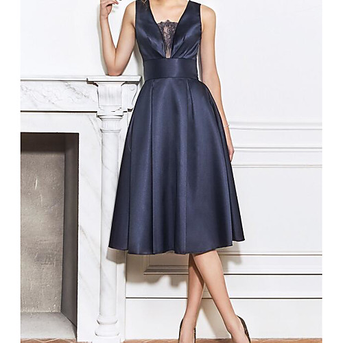 A-Line Elegant Blue Homecoming Cocktail Party Dress Scoop Neck Sleeveless Knee Length Satin with Lace Insert 2020
A-Line Elegant Blue Homecoming Cocktail Party Dress Scoop Neck Sleeveless Knee Length Satin with Lace Insert 2020