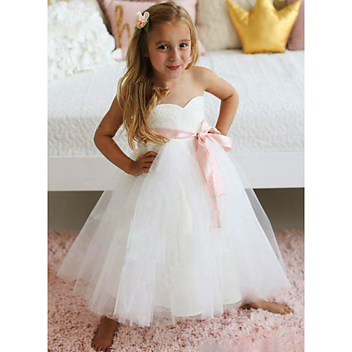 A-Line Knee Length Wedding / Party Flower Girl Dresses - Lace / Tulle Sleeveless Jewel Neck with Sash / Ribbon / Tier
A-Line Knee Length Wedding / Party Flower Girl Dresses - Lace / Tulle Sleeveless Jewel Neck with Sash / Ribbon / Tier