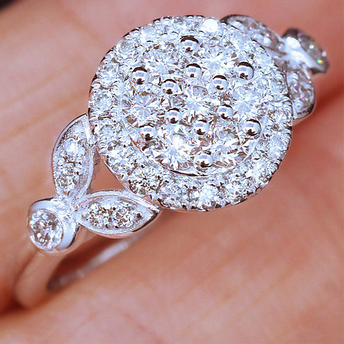 Women's Ring Belle Ring AAA Cubic Zirconia 1pc White Copper Silver-Plated Irregular Statement Luxury Party Evening Gift Jewelry Geometrical Wearable
Women's Ring Belle Ring AAA Cubic Zirconia 1pc White Copper Silver-Plated Irregular Statement Luxury Party Evening Gift Jewelry Geometrical Wearable