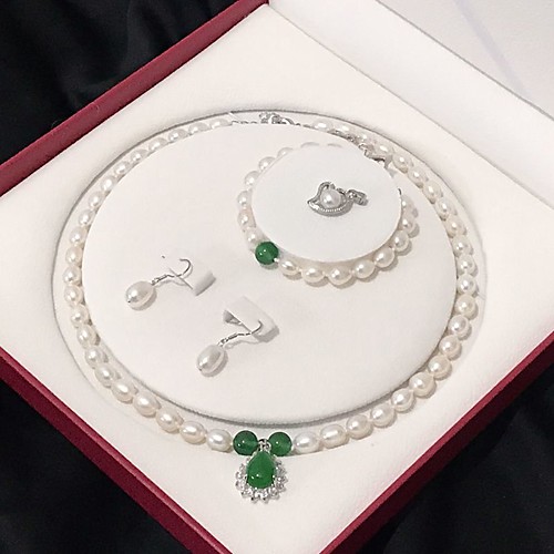 Women's White Cubic Zirconia Jewelry Set Bridal Jewelry Sets Classic Heart Luxury Natural Vintage Freshwater Pearl Earrings Jewelry White For Party Evening Gift Formal Engagement Festival 1 set
Women's White Cubic Zirconia Jewelry Set Bridal Jewelry Sets Classic Heart Luxury Natural Vintage Freshwater Pearl Earrings Jewelry White For Party Evening Gift Formal Engagement Festival 1 set