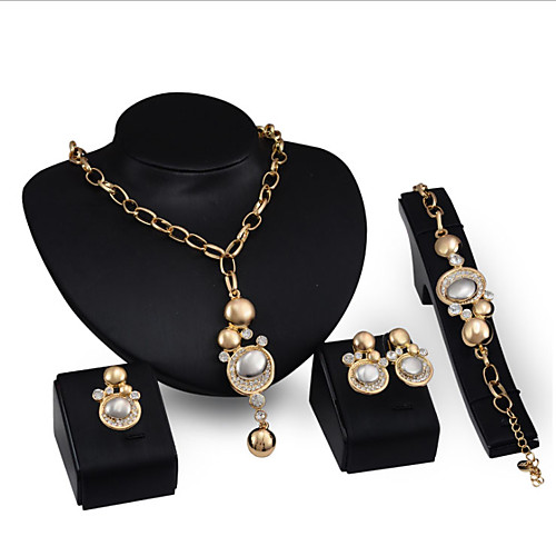 Women's Clear Synthetic Diamond Bridal Jewelry Sets Simple Basic Elegant Earrings Jewelry Gold For Wedding Engagement 1 set
Women's Clear Synthetic Diamond Bridal Jewelry Sets Simple Basic Elegant Earrings Jewelry Gold For Wedding Engagement 1 set