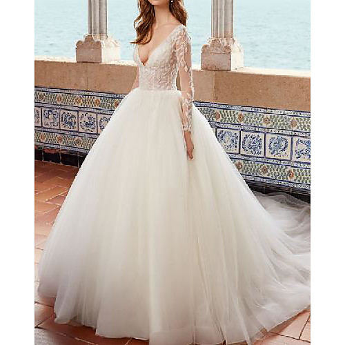 A-Line Wedding Dresses V Neck Court Train Lace Tulle Sleeveless Country Romantic with Appliques 2021
A-Line Wedding Dresses V Neck Court Train Lace Tulle Sleeveless Country Romantic with Appliques 2021