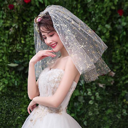Two-tier Artistic Style / Vintage Style Wedding Veil Shoulder Veils with Starfish and Seashell 19.69 in (50cm) Tulle
Two-tier Artistic Style / Vintage Style Wedding Veil Shoulder Veils with Starfish and Seashell 19.69 in (50cm) Tulle