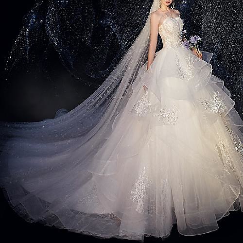 Princess Ball Gown Wedding Dresses Strapless Court Train Lace Tulle Sleeveless Formal Luxurious with Ruffles Appliques 2021
Princess Ball Gown Wedding Dresses Strapless Court Train Lace Tulle Sleeveless Formal Luxurious with Ruffles Appliques 2021