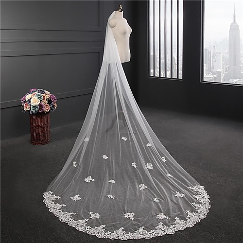 Two-tier Elegant & Luxurious Wedding Veil Cathedral Veils with Flower Comb Tulle
Two-tier Elegant & Luxurious Wedding Veil Cathedral Veils with Flower Comb Tulle
