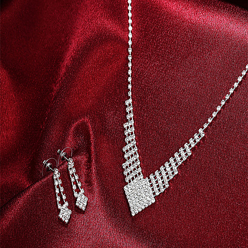 Women's Jewelry Set Bridal Jewelry Sets Geometrical Precious Fashion Silver Plated Earrings Jewelry Silver For Christmas Wedding Halloween Party Evening Gift 1 set
Women's Jewelry Set Bridal Jewelry Sets Geometrical Precious Fashion Silver Plated Earrings Jewelry Silver For Christmas Wedding Halloween Party Evening Gift 1 set