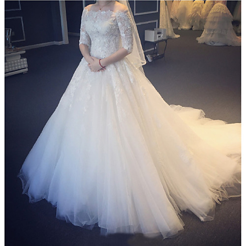 Princess Ball Gown Wedding Dresses Off Shoulder Court Train Lace Tulle Half Sleeve Formal with Pleats Appliques 2021
Princess Ball Gown Wedding Dresses Off Shoulder Court Train Lace Tulle Half Sleeve Formal with Pleats Appliques 2021