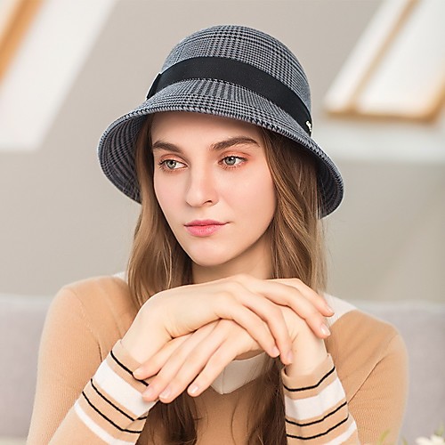 Lady Wool Hats with Trim 1 Piece Special Occasion / Party / Evening Headpiece
Lady Wool Hats with Trim 1 Piece Special Occasion / Party / Evening Headpiece