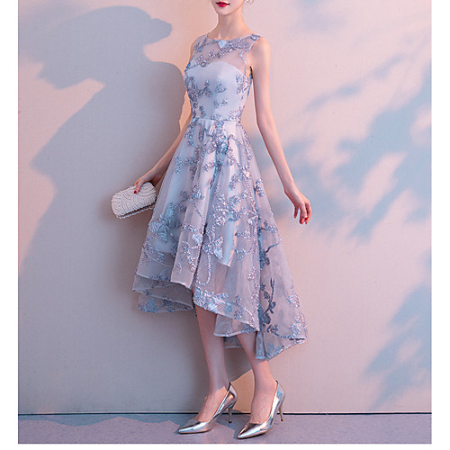 A-Line Jewel Neck Tea Length Lace / Tulle Bridesmaid Dress with Lace / Tier
A-Line Jewel Neck Tea Length Lace / Tulle Bridesmaid Dress with Lace / Tier