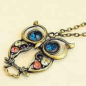 Women's Vintage Cut Out Flower Necklace