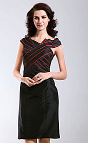 Sheath/ Column V-neck Knee-length Taffeta Cocktail/ Little Black/ Homecoming Dress