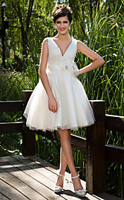Ball Gown V-neck Knee-length Tulle Wedding Dress 
