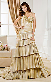 Sheath/Column V-neck Court Train Taffeta  Wedding Dress 