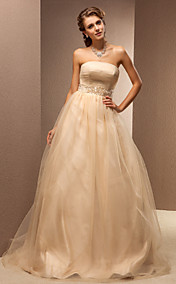 A-line Strapless Chapel Train Kapok Yarn Wedding Dress 