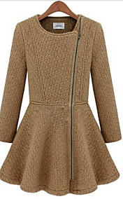 Women's Round Neck Belted Tweed Coat with Zip Front Detail
