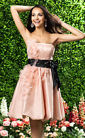  A-line Strapless Knee-length Organza Bridesmaid Dress
