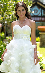  A-line Sweetheart Knee-length Organza Wedding Dress