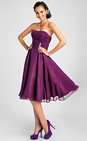 A-line Strapless Knee-length Chiffon Bridesmaid Dress