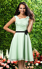A-line Square Knee-length Chiffon Bridesmaid Dress