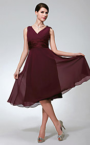 A-line V-neck Sleeveless Knee-length Chiffon Bridesmaid/Wedding Party Dress