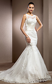 Trumpet/Mermaid Jewel Court Train Lace Wedding Dress