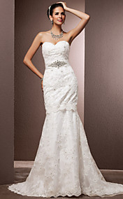 Trumpet/Mermaid Sweetheart Court Train Lace Wedding Dress With Removable Train