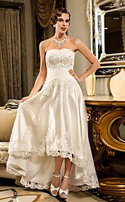 Sheath/Column Strapless Scalloped-Edge Asymmetrical Tulle Wedding Dress (635871)