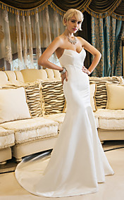 Trumpet/Mermaid Sweetheart Court Train Satin Wedding Dress (631188)