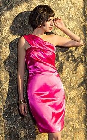 Sheath/Column One Shoulder Knee-length Stretch Satin Cocktail Dress (742535)