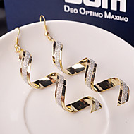 baratos -Mulheres Brincos Compridos Brincos Pendurados Onda Barato senhoras Fashion Elegante Diário Brincos Jóias Preto / Dourado / Prata Para Casamento Festa Diário Casual