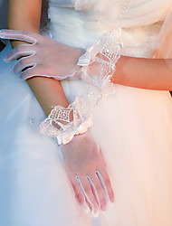 cheap -Mesh Wrist Length Glove Lace / Gloves With Trim Wedding / Party Glove