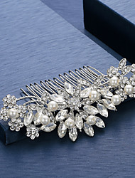 cheap -Alloy Hair Combs / Hair Accessory with Crystals / Rhinestones 1 PC Wedding / Special Occasion Headpiece