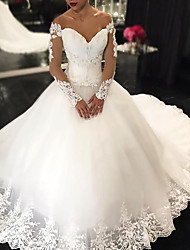 cheap -Princess Ball Gown Wedding Dresses Off Shoulder Court Train Lace Tulle Long Sleeve Formal Romantic Luxurious with Pleats Appliques 2022