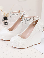 cheap -Women&#039;s Wedding Shoes Ankle Strap Heels Wedding Heels Bridal Shoes Bridesmaid Shoes Pearl Buckle Lace Wedge Heel Round Toe PU Ankle Strap Solid Colored White / Tassel / Tassel