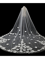 cheap -One-tier Classic Style / Flower Style Wedding Veil Chapel Veils with Petal / Embroidery / Appliques 157.48 in (400cm) Tulle