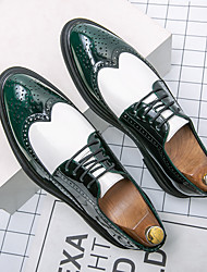 cheap -Men&#039;s Oxfords Brogue Dress Shoes Casual British Daily Party &amp; Evening PU Green White Fall Spring